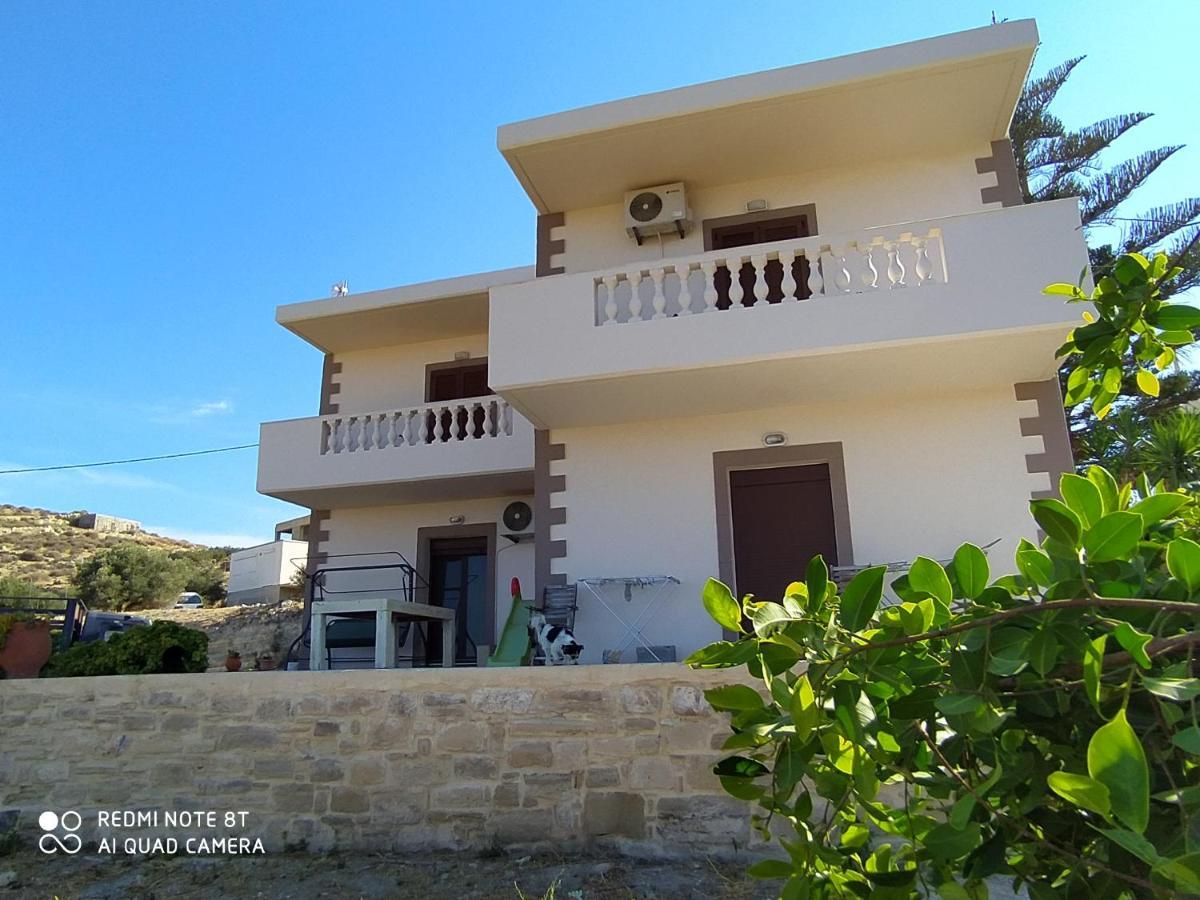 Odisseas Apartment Каламаки Экстерьер фото