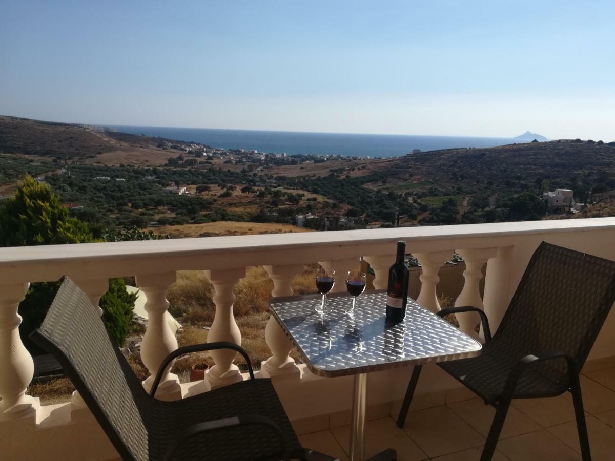 Odisseas Apartment Каламаки Экстерьер фото